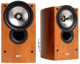������������ ����: KEF IQ 10 American Walnut.