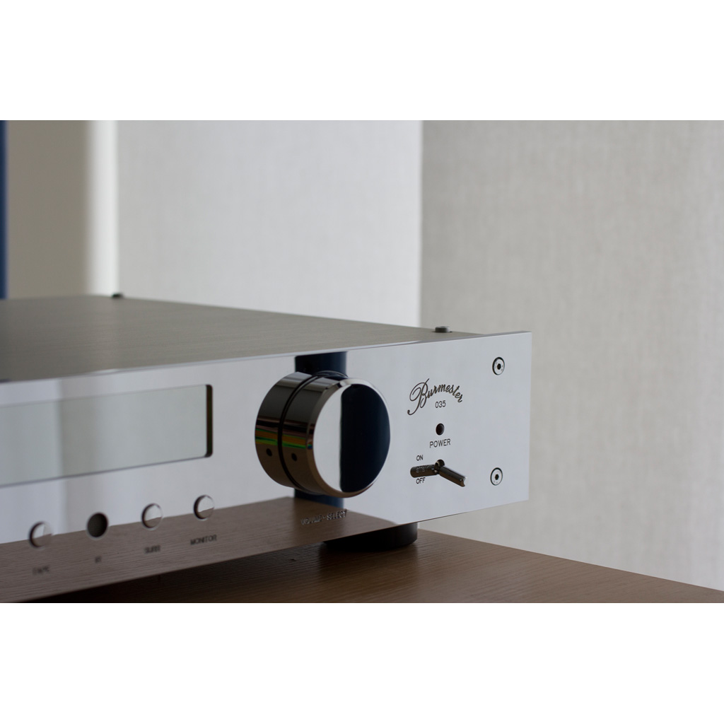   4  Classic Line -  : Burmester 035