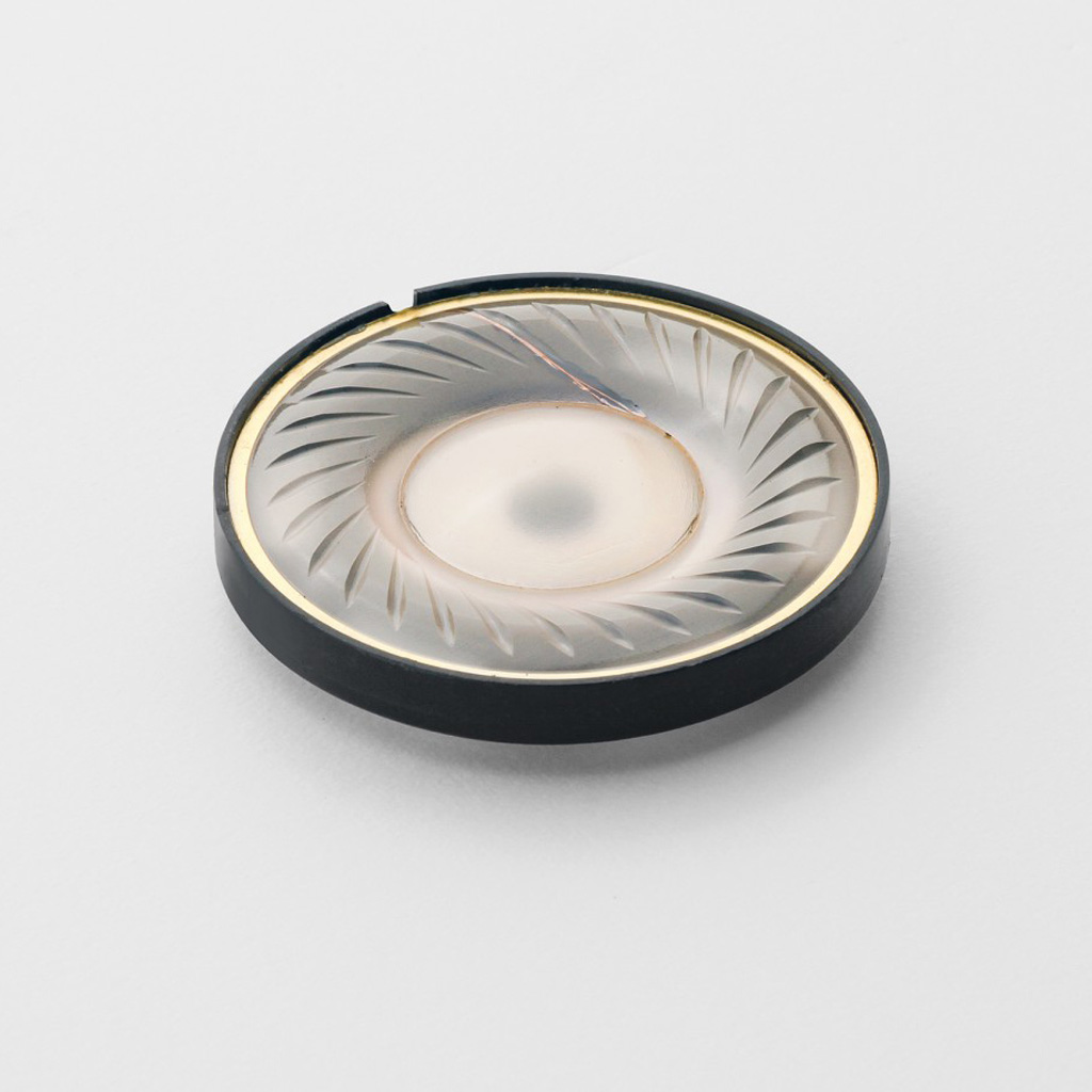   8  : Denon AH-D1200 Black