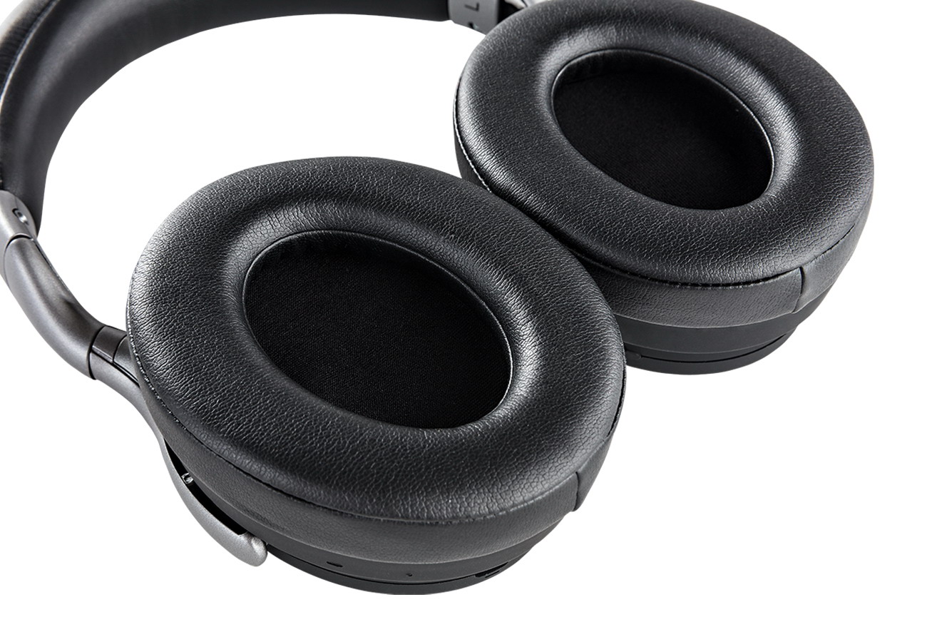   3        : Denon AH-GC25NC Black