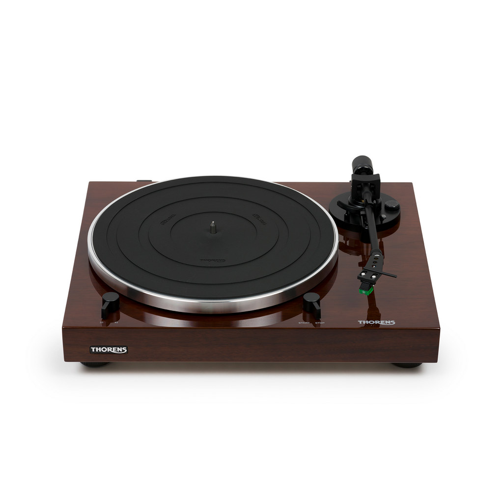   4    : Thorens TD 202 High gloss Black ( TP72,USB, AT95E, Phono)