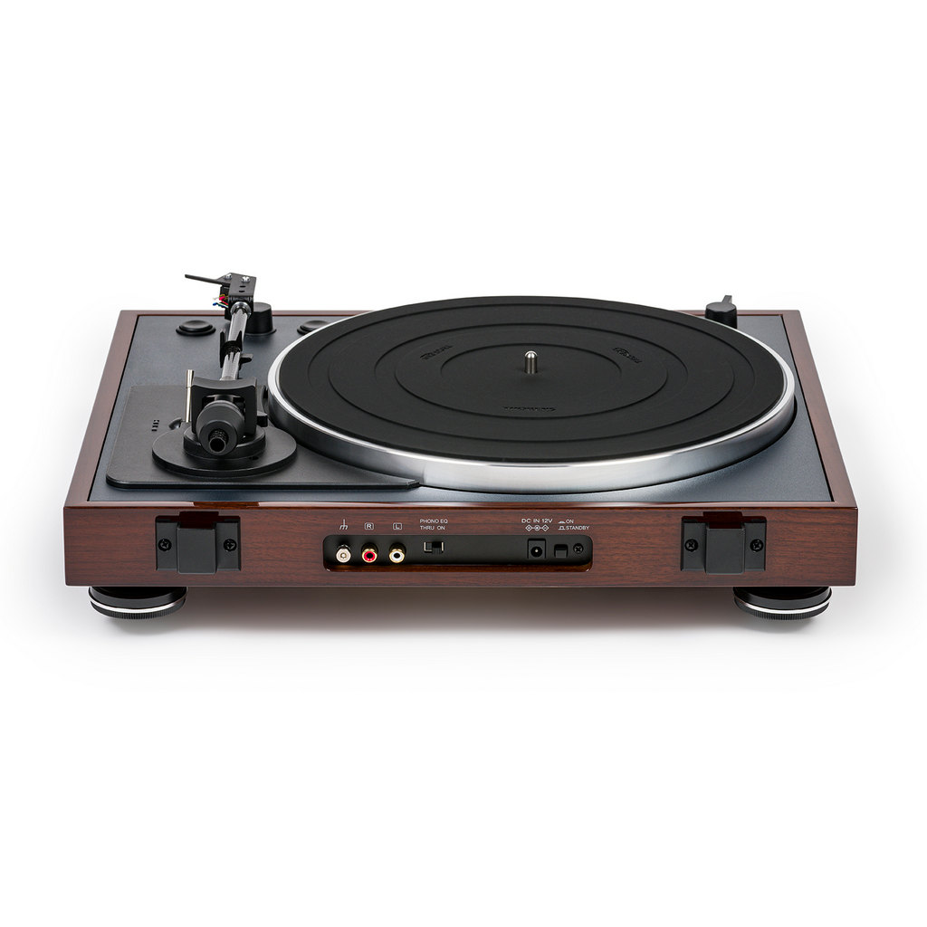   6    : Thorens TD 102 A High gloss Black (Full Automatic, Phono, AT-VM95E)