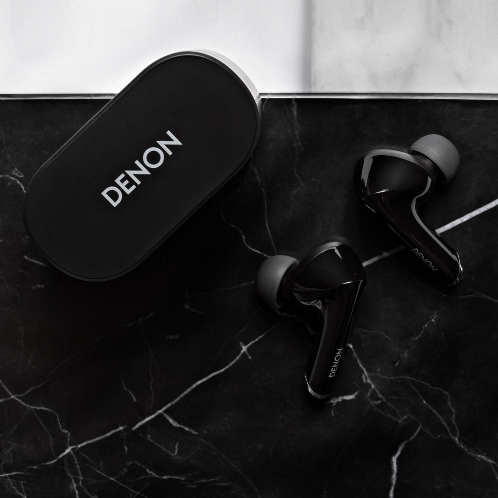   5   Bluetooth : Denon AH-C830NCW Black