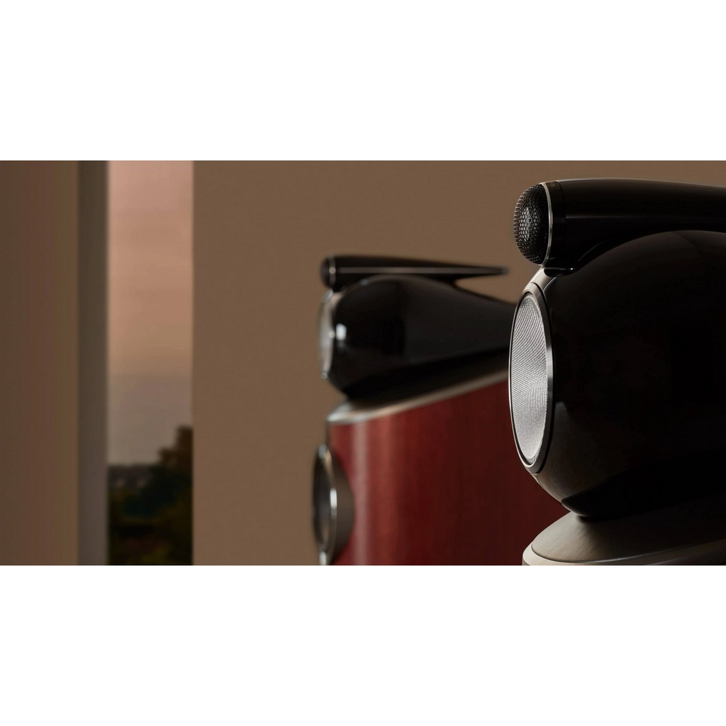   11   : Bowers & Wilkins 803 D4 Gloss Black