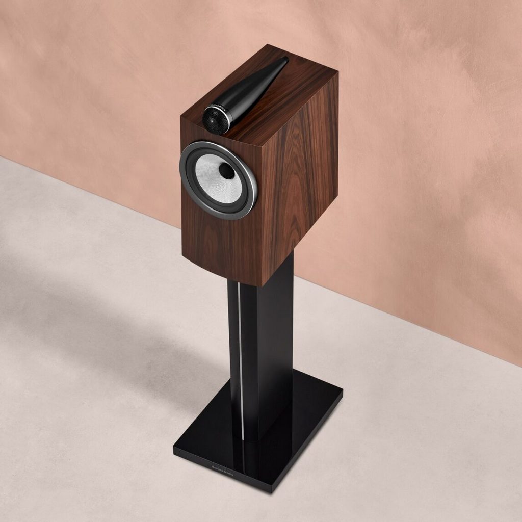   10   : Bowers & Wilkins 705 S3 Gloss Black