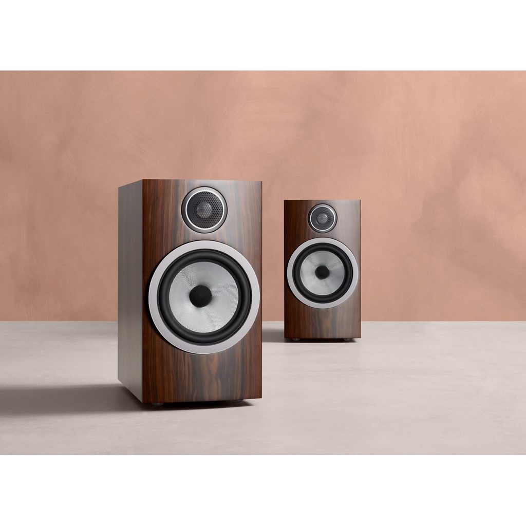   10   : Bowers & Wilkins 706 S3 Gloss Black
