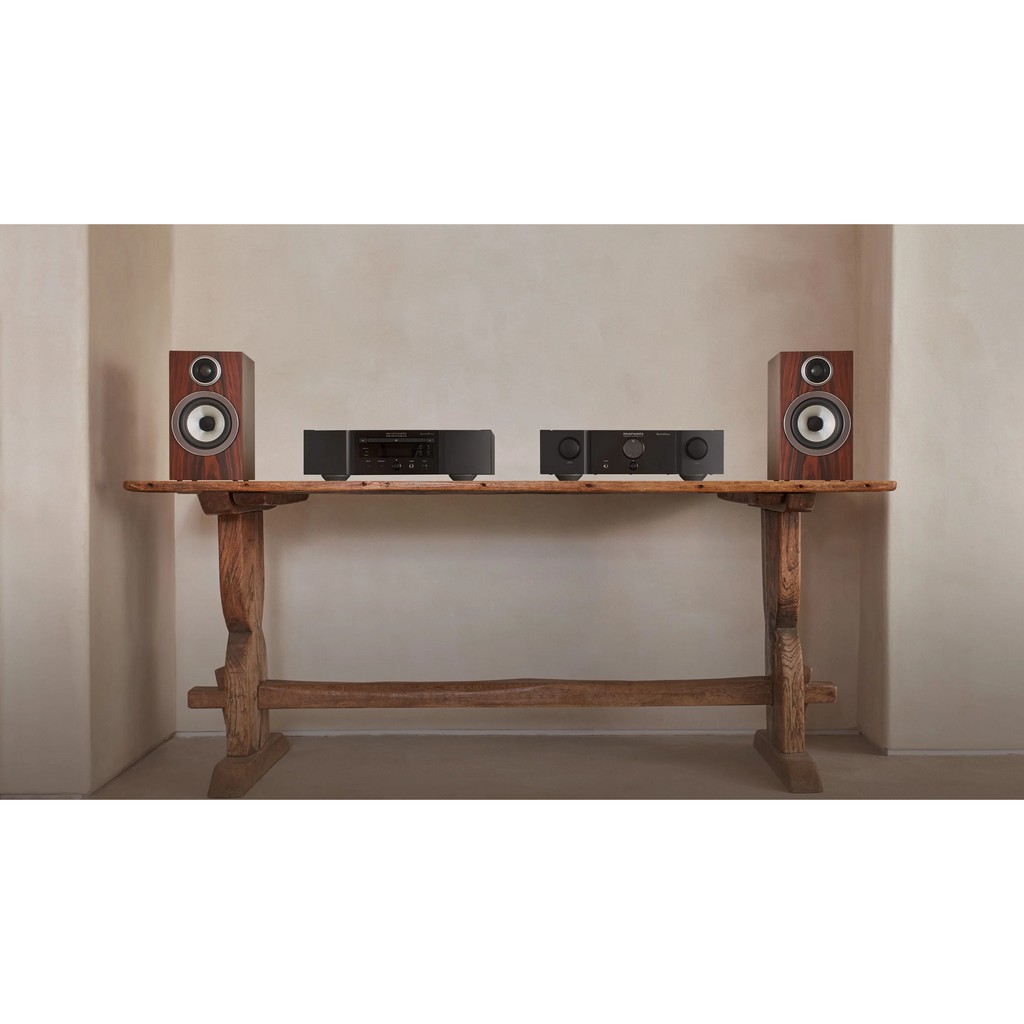   11   : Bowers & Wilkins 707 S3 Gloss Black