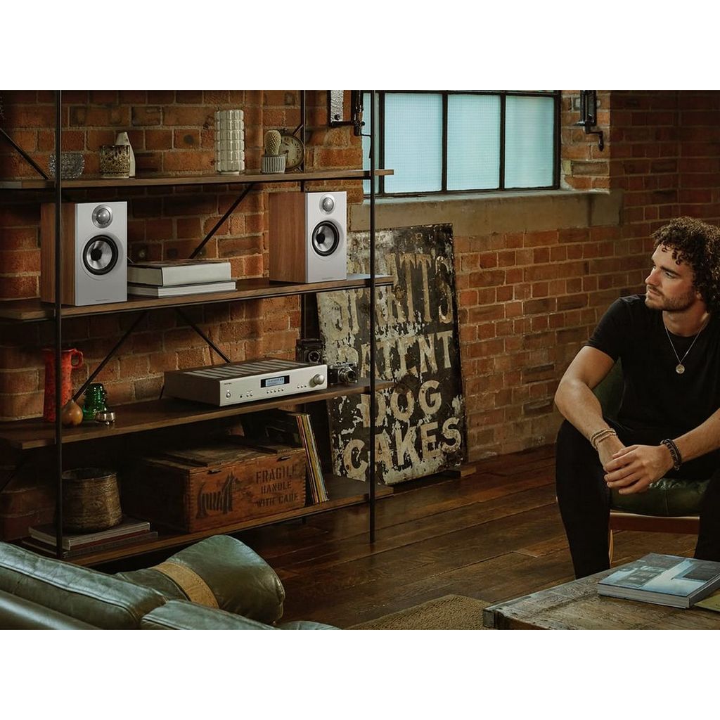   11   : Bowers & Wilkins 607 S2 Anniversary Edition Black