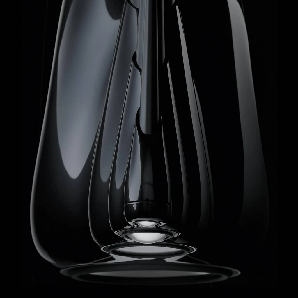   5   : Bowers & Wilkins Nautilus 230V Black