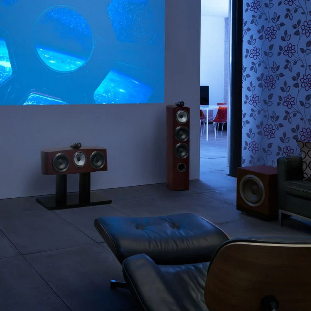   9  : Bowers & Wilkins DB2D Gloss Black