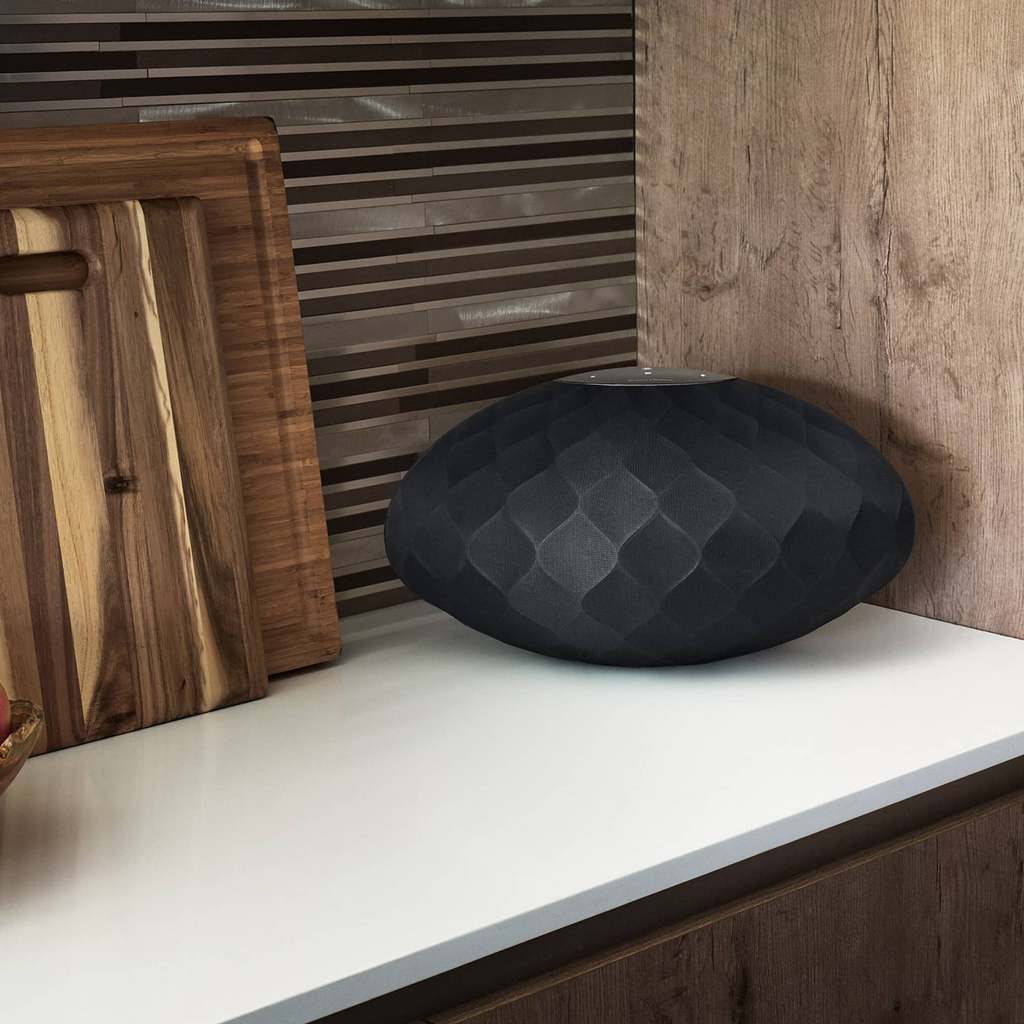   9     : Bowers & Wilkins Formation Wedge Black
