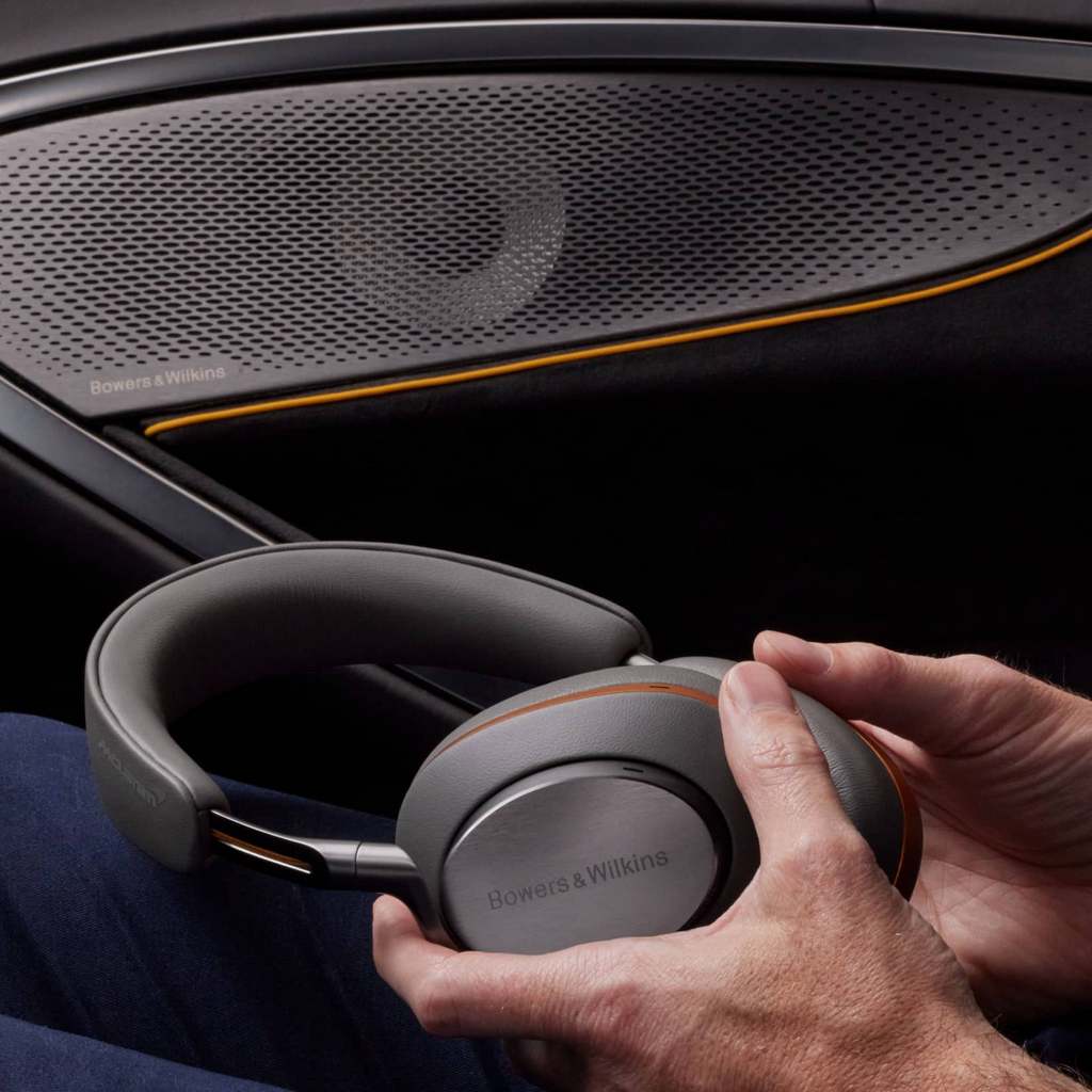  9      : Bowers & Wilkins PX 8 McLaren