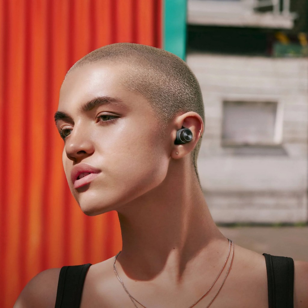   9   TWS    : Bowers & Wilkins Pi 5 S2 Cloud Grey