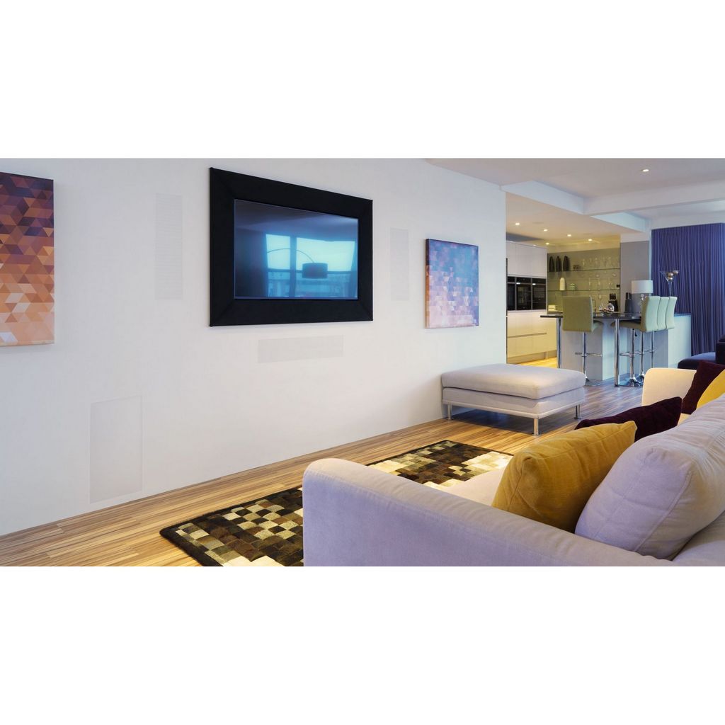   4   : Bowers & Wilkins CWM8.3D