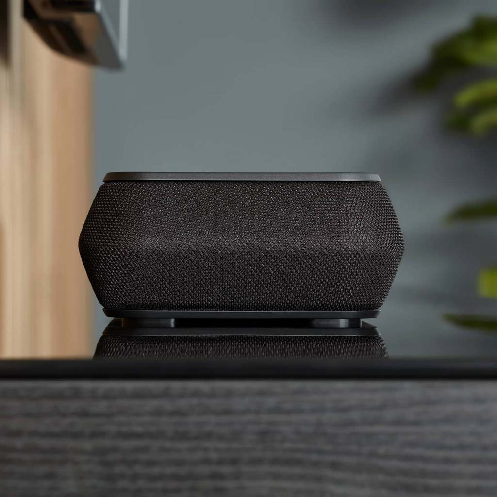   7  : Bowers & Wilkins Panorama 3