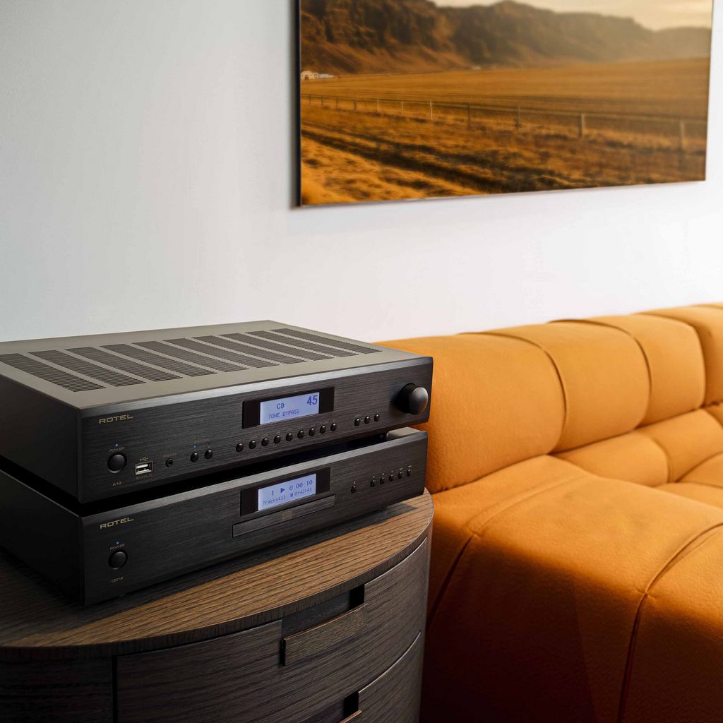   7   : Rotel  A14 MKII Black