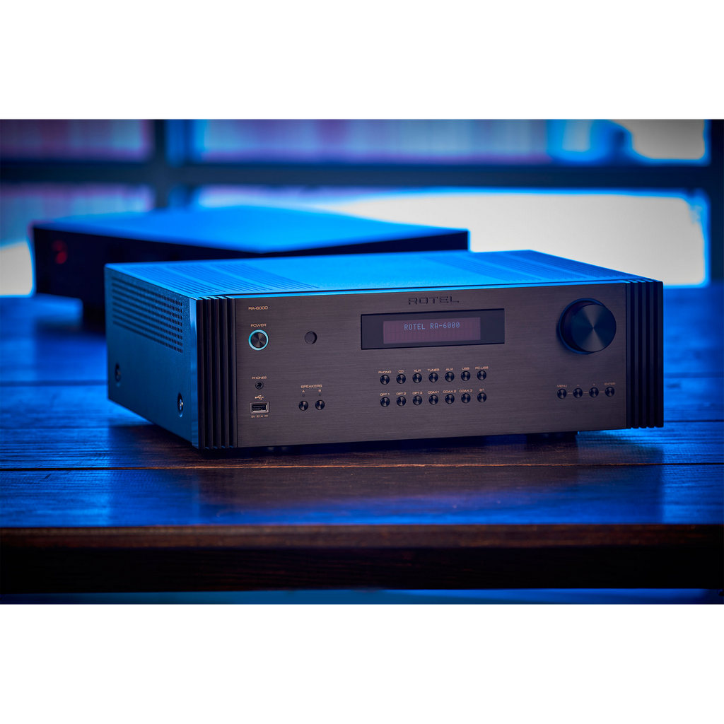   8   : Rotel RA-6000 Black