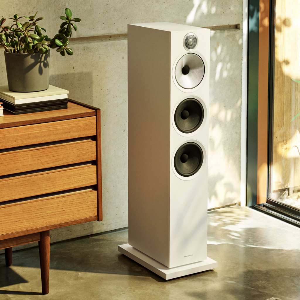   11   : Bowers & Wilkins 603 S3 Black