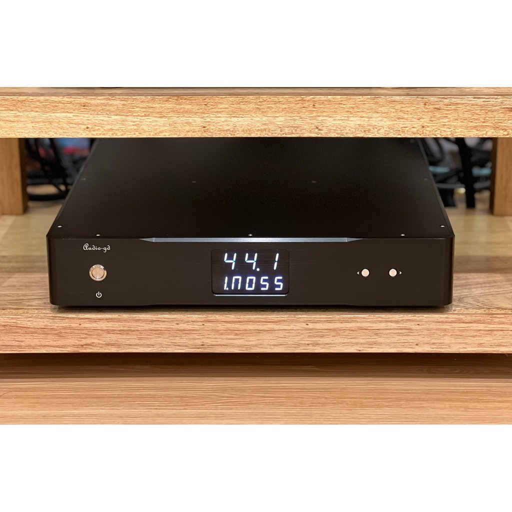  7  DAC : Audio-GD R8 HE MK3 Black
