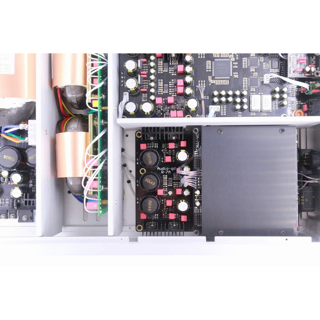   8  DAC : Audio-GD R7 HE MK3 Black