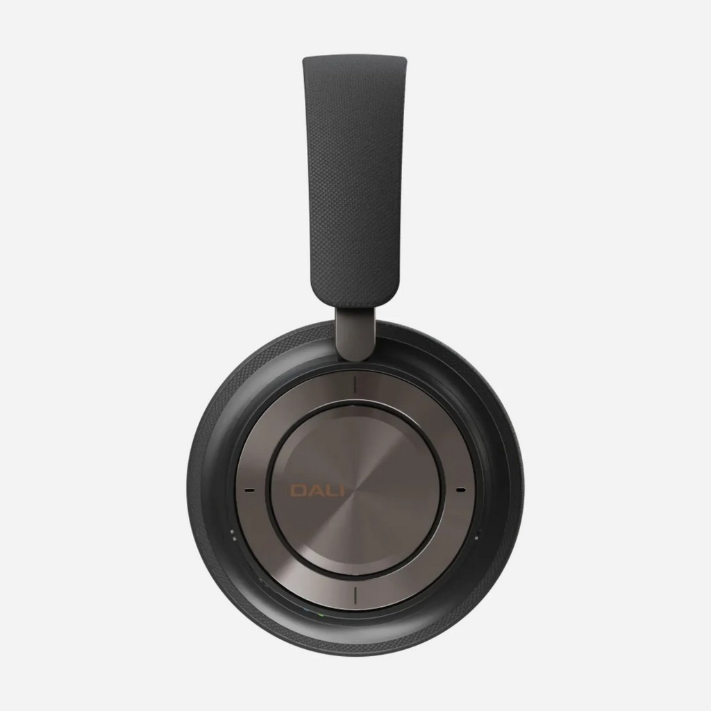  6   Bluetooth    : DALI IO-8 Caramel White