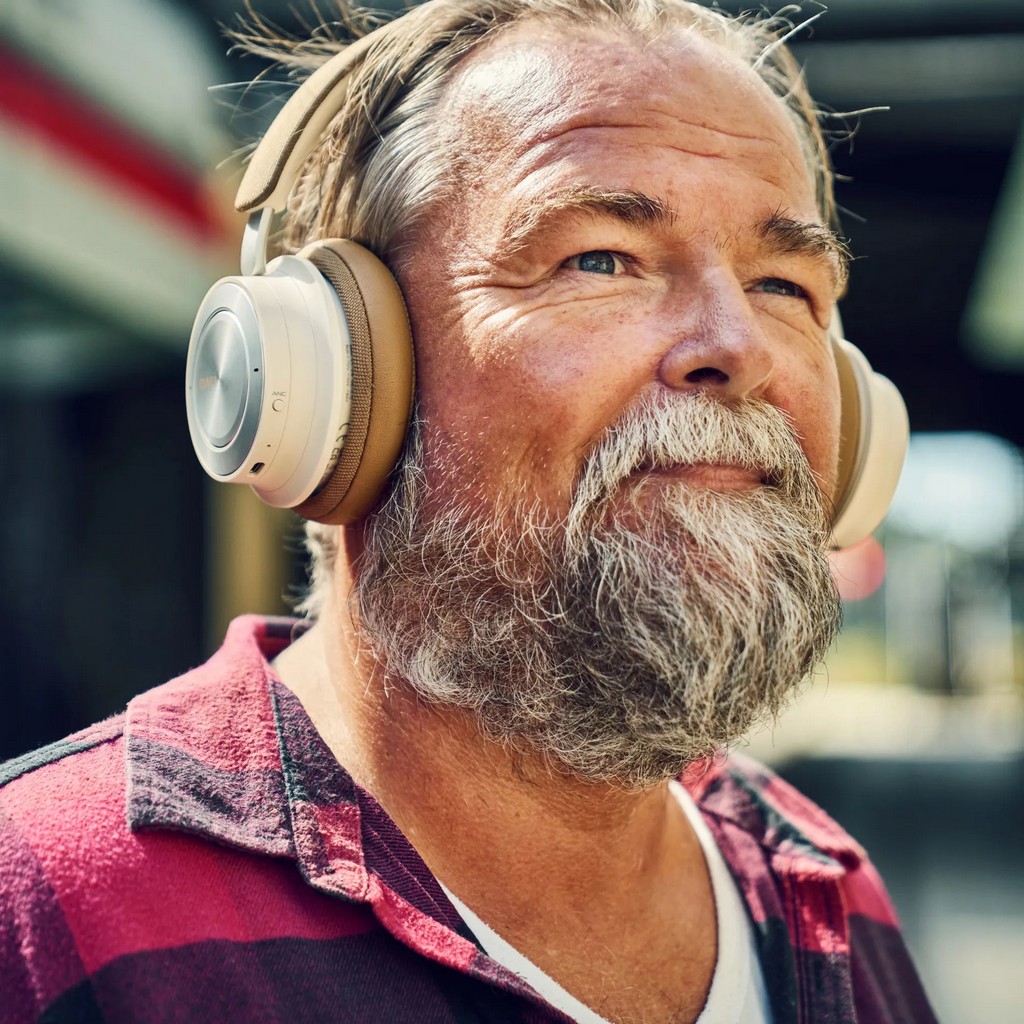   9   Bluetooth    : DALI IO-8 Caramel White