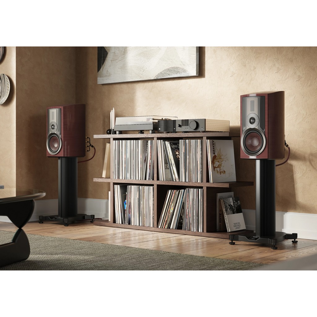   9   : DALI Epikore 3 Black High Gloss