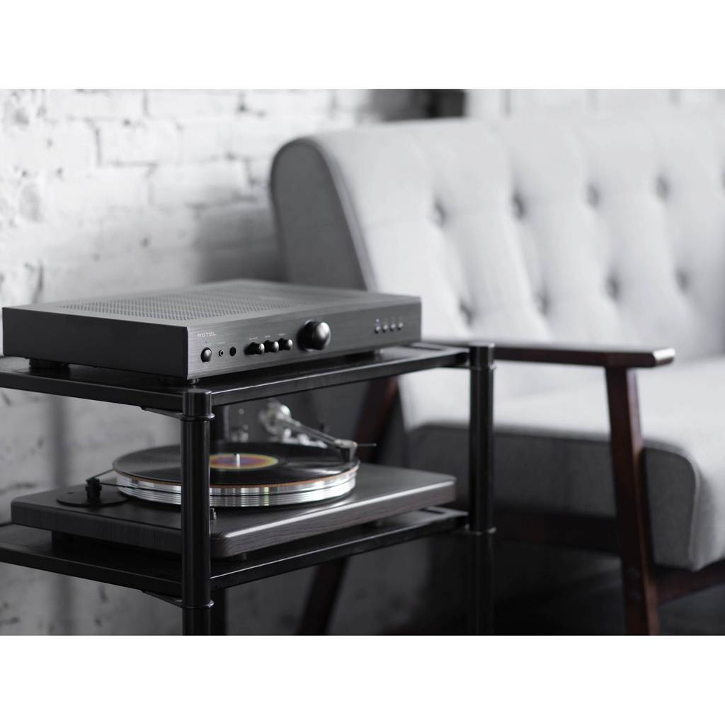   9   : Rotel  A8 Silver