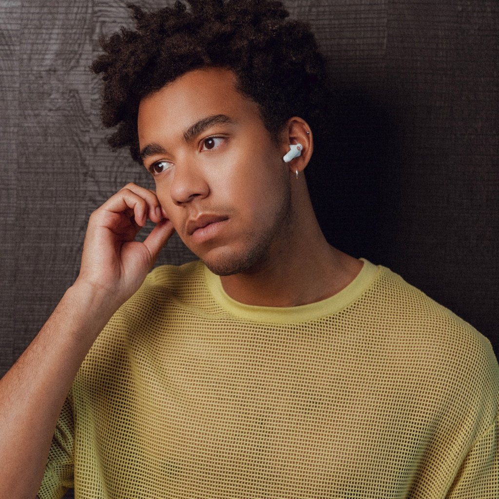   10   TWS : BRAINWAVE04, ANC True Wireless Earbuds,
Black