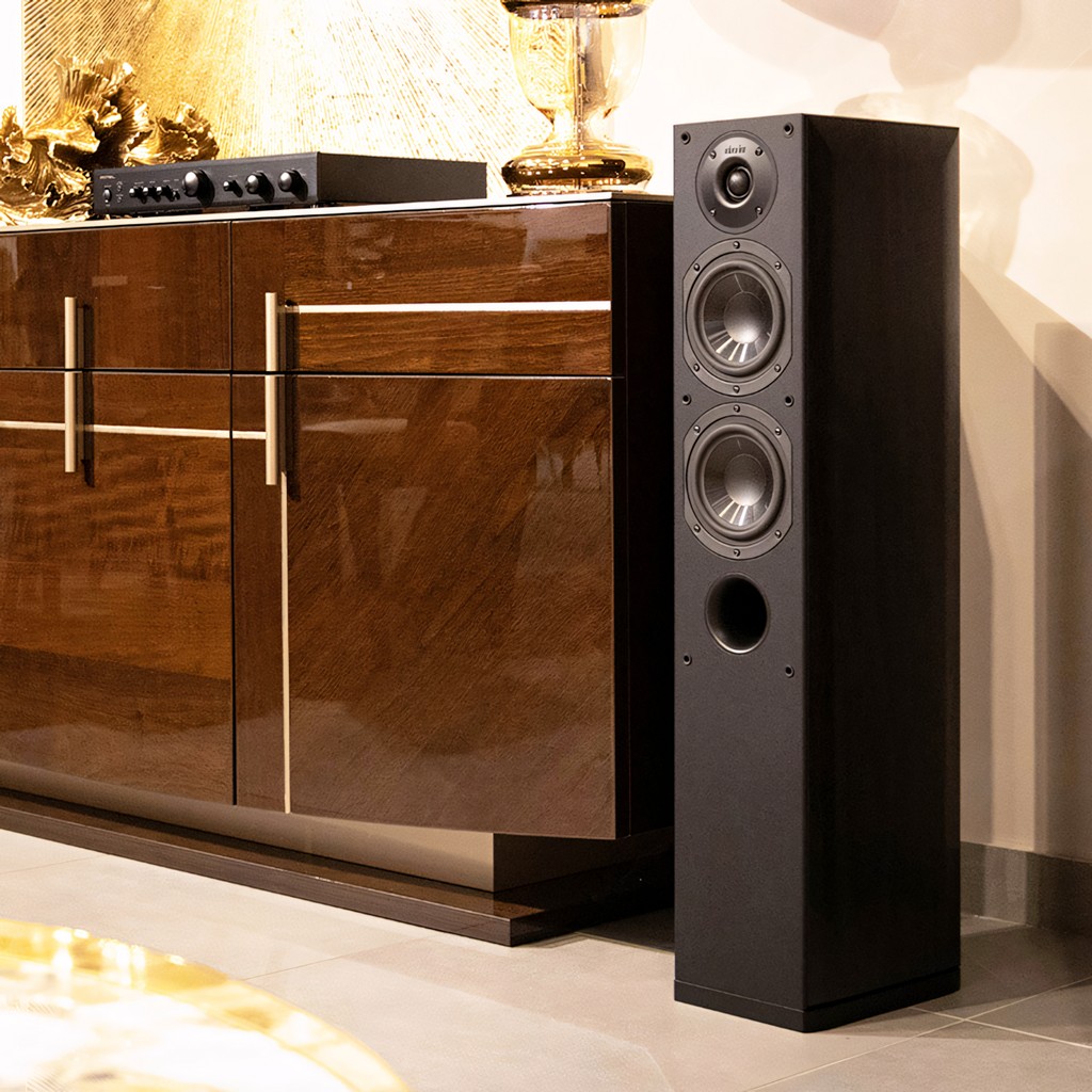  7   : Indiana Line Nota 550 Black
