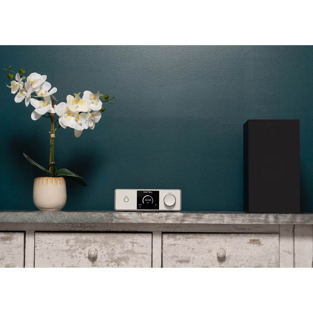  8   :Rotel  DX-5 Black