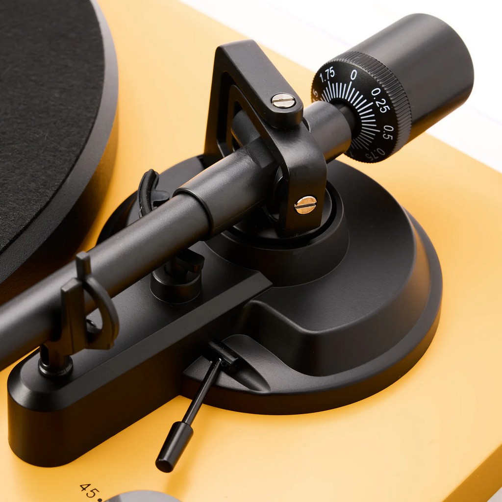  11   ii i: Argon Turntable MK2 Black