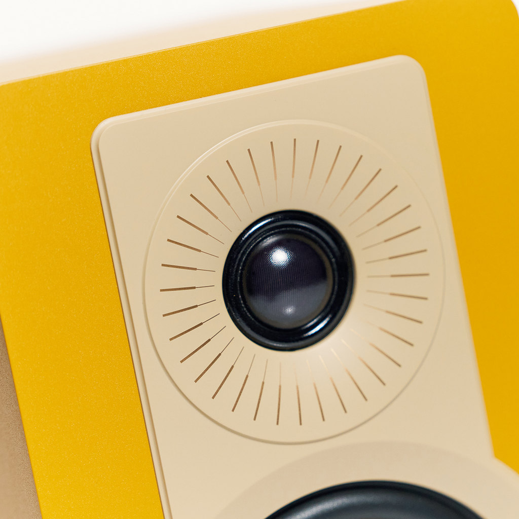 ���� � 9 ������ ������������ ����: DALI Kupid Black Ash