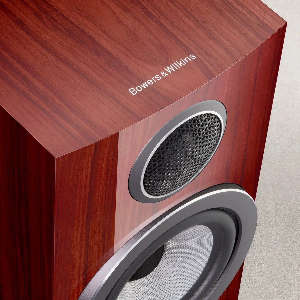 ���� � 6 ������ ��������� ����: Bowers & Wilkins 707 S3 Prestige Edition