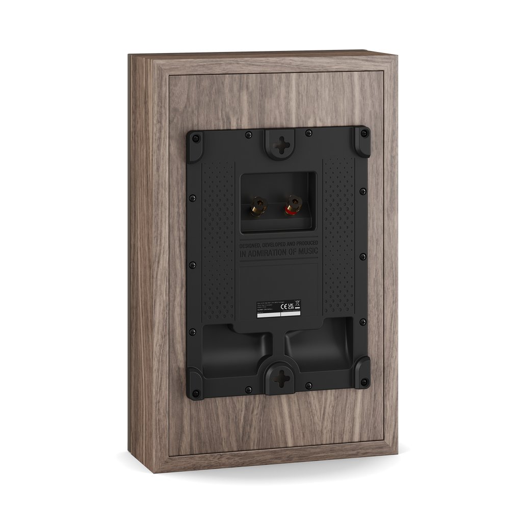 ���� � 8 ������ ������������ ����: DALI  Sonik On-Wall  Walnut