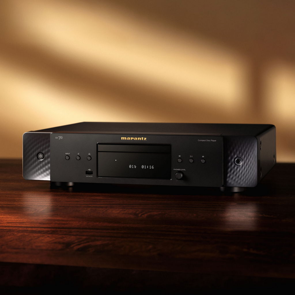 ���� � 7 ������ CD �����: Marantz CD70 Black